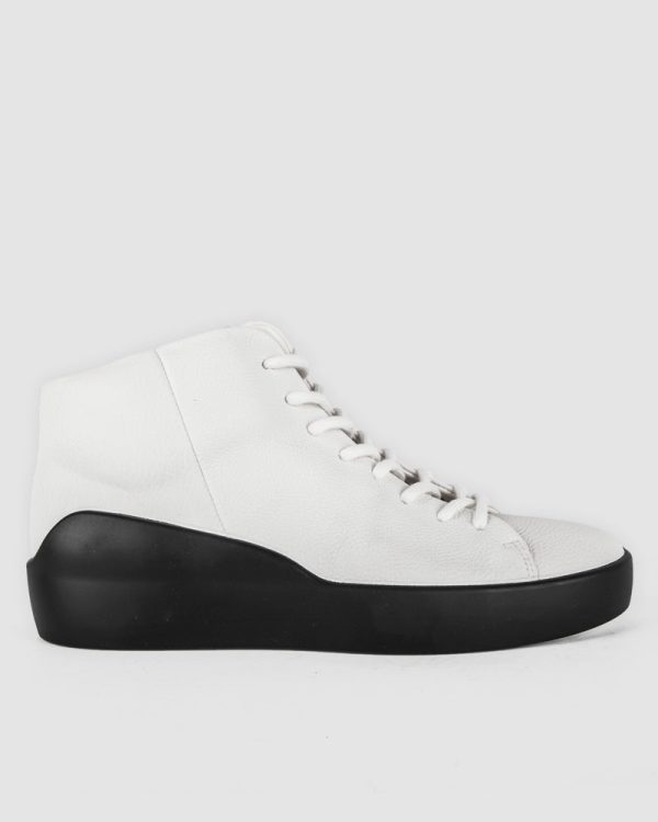 Asger white and black  - Ecco Supply